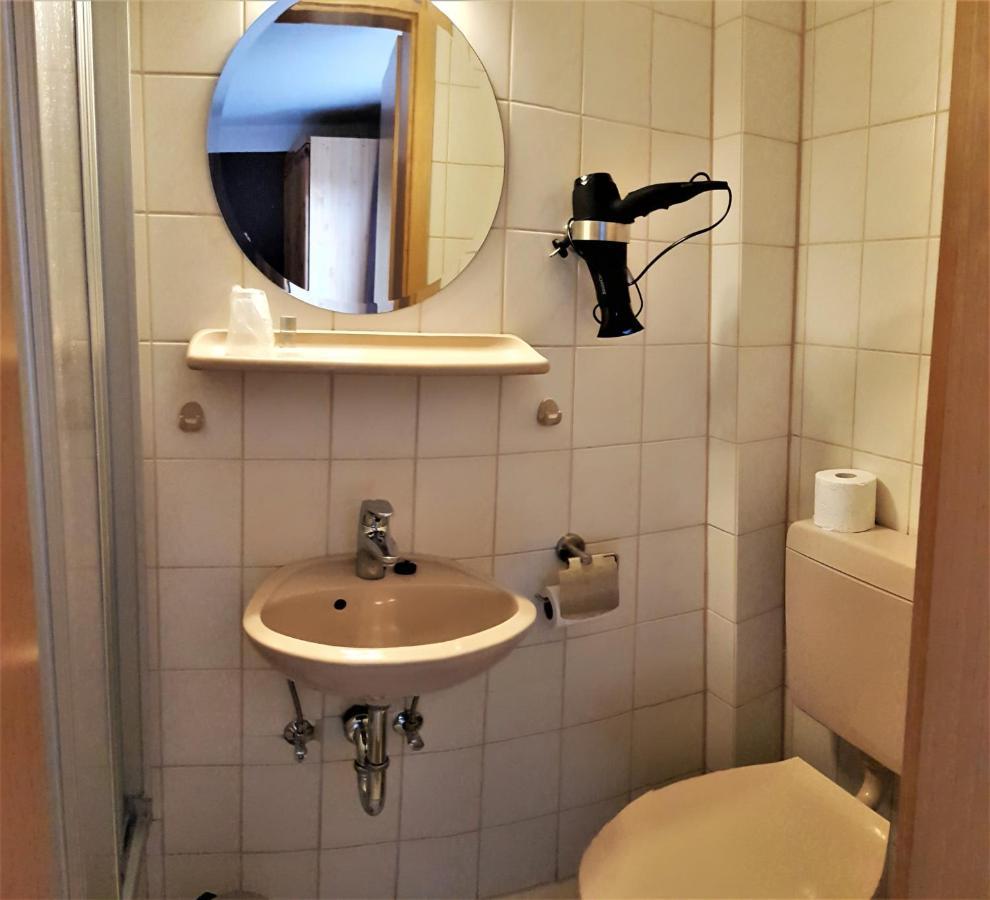 Roastineer Hotel Battenberg  Extérieur photo