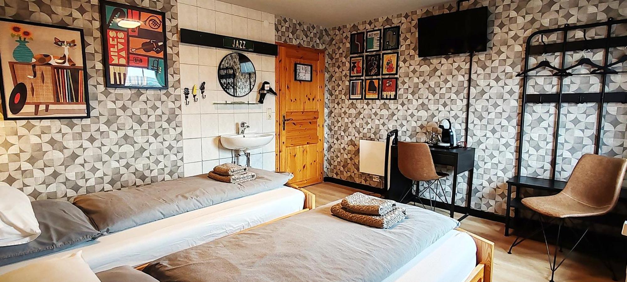 Roastineer Hotel Battenberg  Extérieur photo