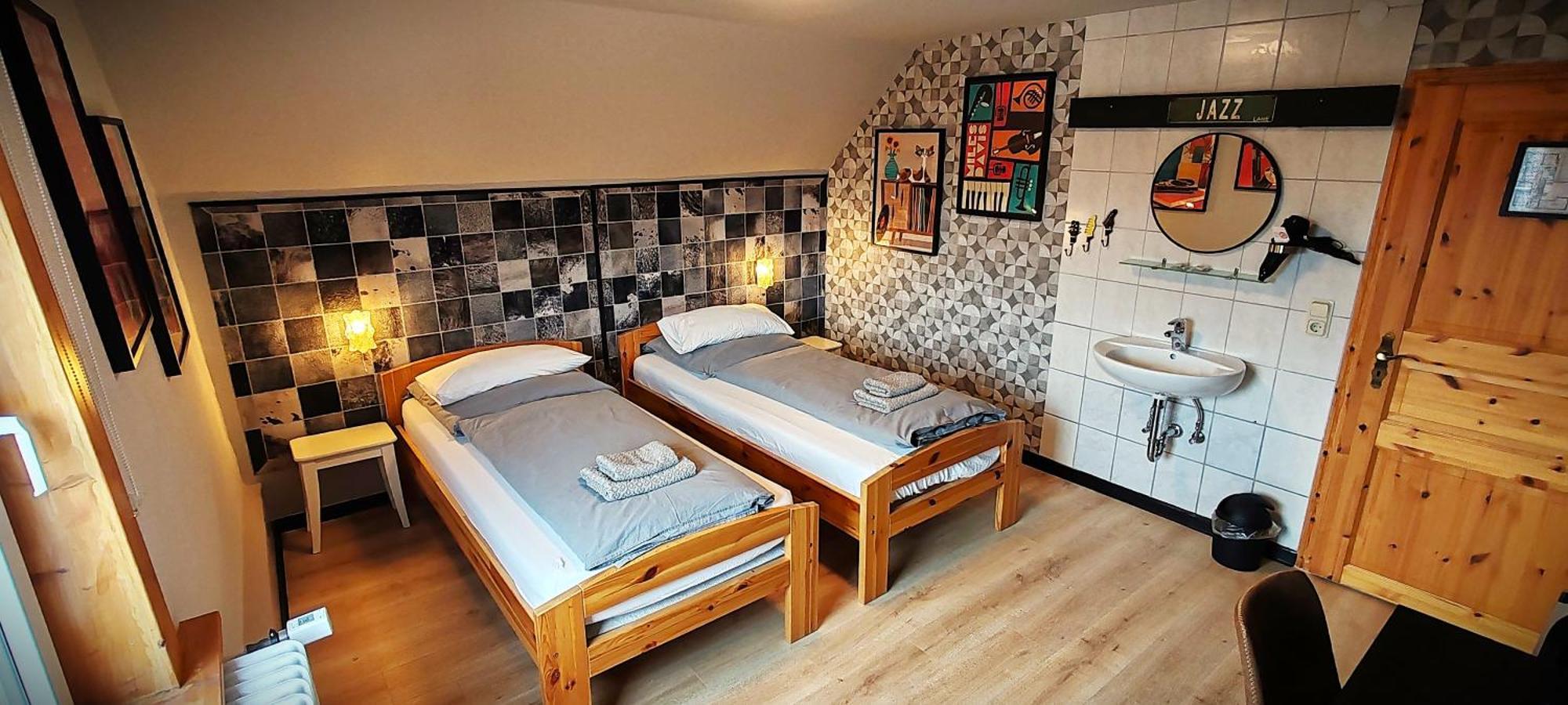 Roastineer Hotel Battenberg  Extérieur photo
